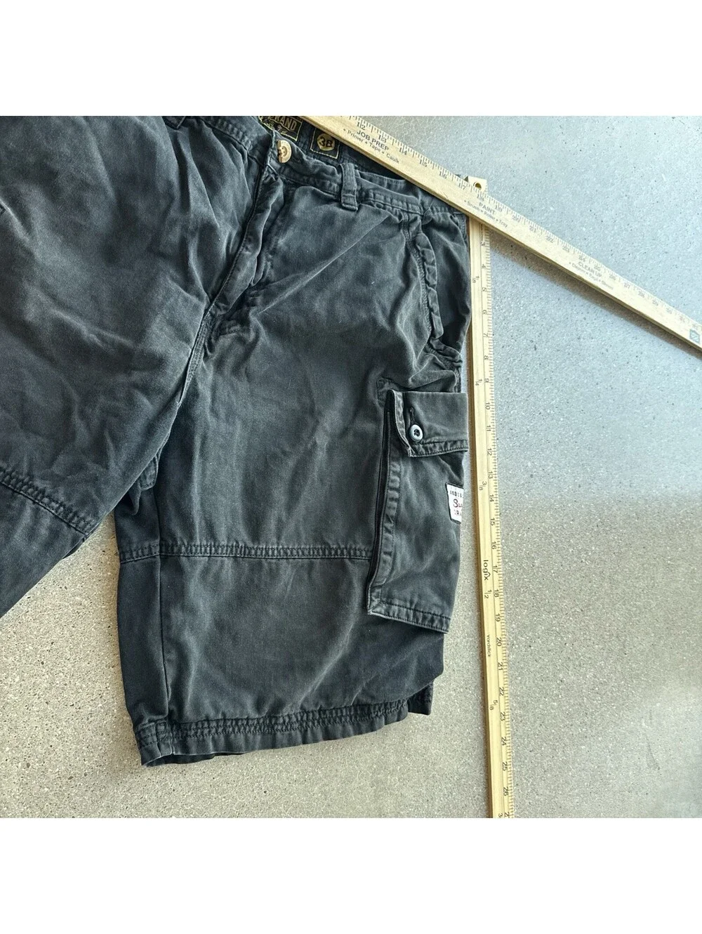 Akoo Black Multi-Pocket Cargo Shorts - Men's 38 Faded